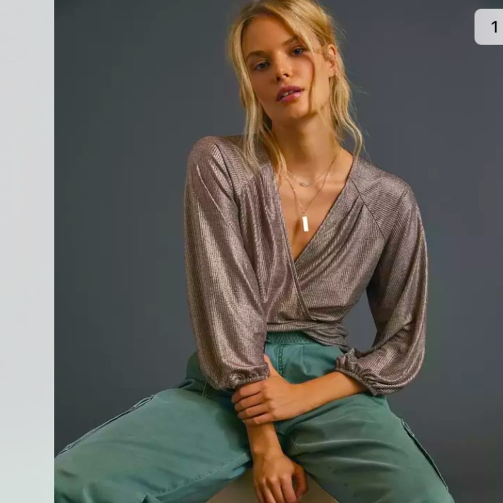 NWT ANTHROPOLOGIE LUANNE SHIMMER SURPLICE WRAP KNIT BLOUSE TOP ROSE/PINK Size S.
